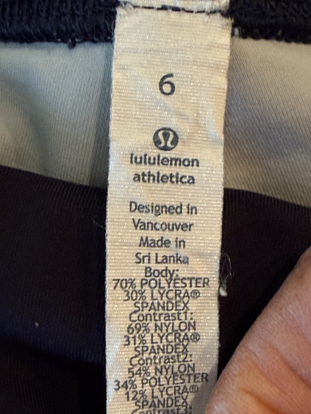 Lululemon If You're Lucky Crop Full-On Luxtreme Crops Size 6 - Picture 3 of 13